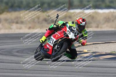 media/Oct-13-2025-Moto Forza (Mon) [[a66d839500]]/3-B Group/Session 3 (Turn 16)/